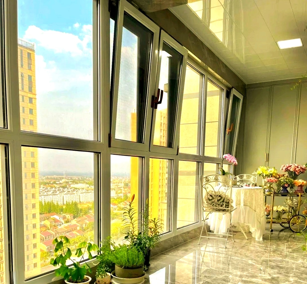 opening tilt and turn windows